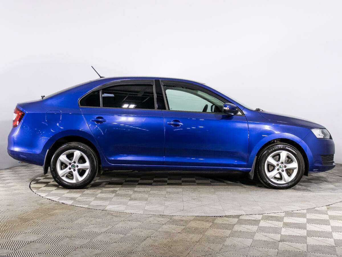 Б/У Шкода Рапид 2017 года. Фото: #3