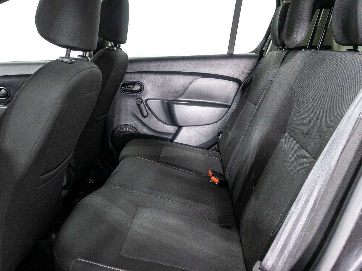 Б/У Рено Сандеро 2018 года. Фото: #9