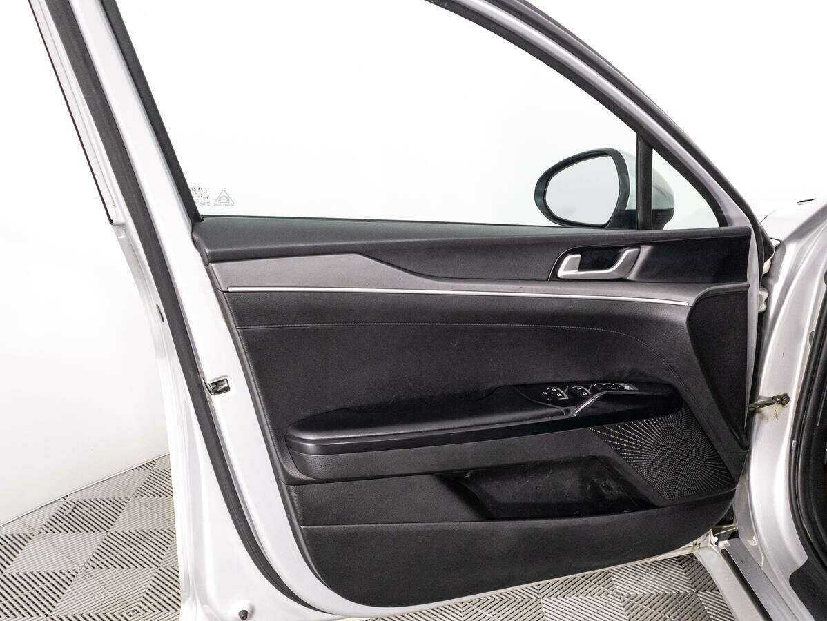 Б/У Киа К5 2020 года. Фото: #22