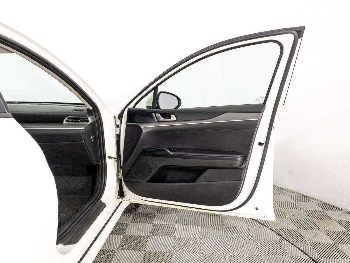 Б/У Киа К5 2020 года. Фото: #24