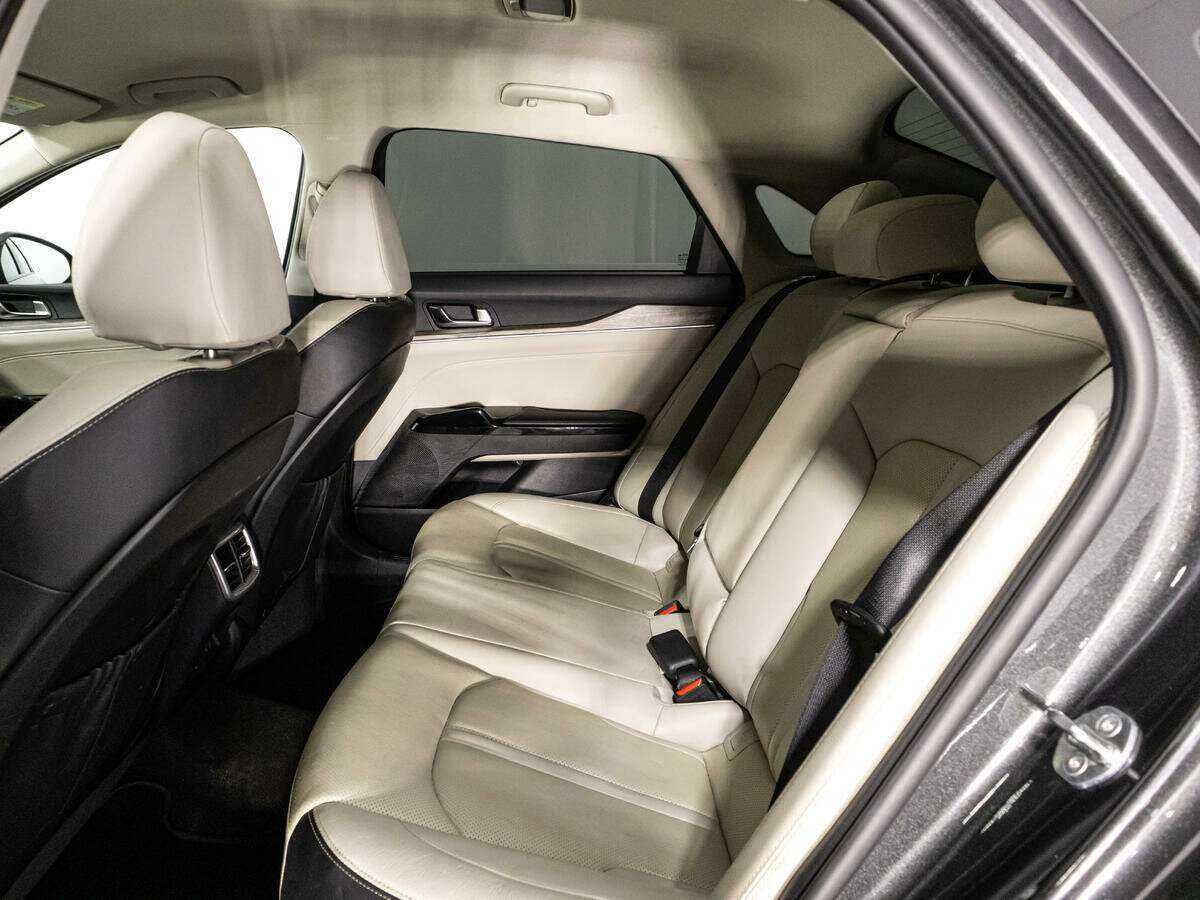 Б/У Киа К5 2021 года. Фото: #10