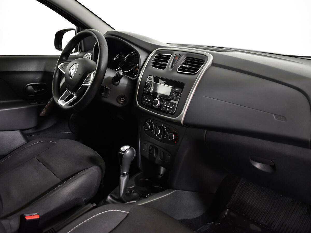 Б/У Рено Сандеро 2019 года. Фото: #6