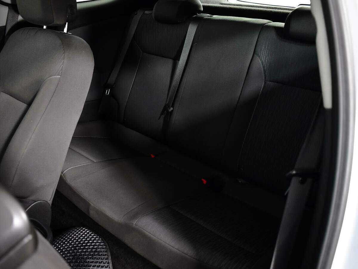 Б/У Опель Астра 2012 года. Фото: #9