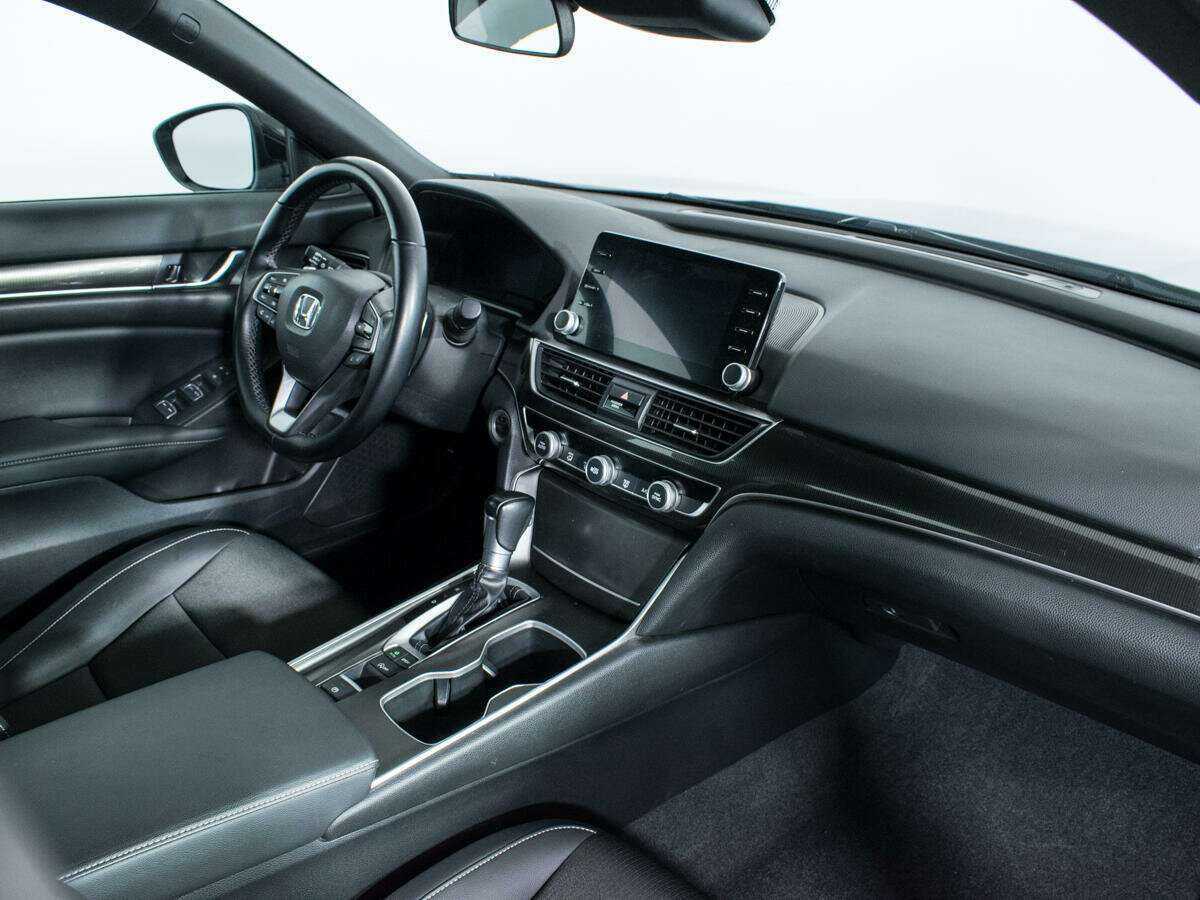 Honda Accord 2022 года с пробегом. Фото: #8