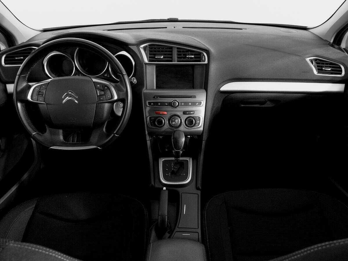 Б/У Ситроен Ц4 2016 года. Фото: #11