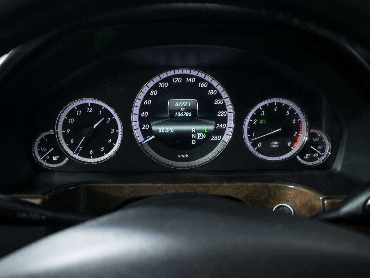 Mercedes-Benz E-Класс 2012 года с пробегом. Фото: #11