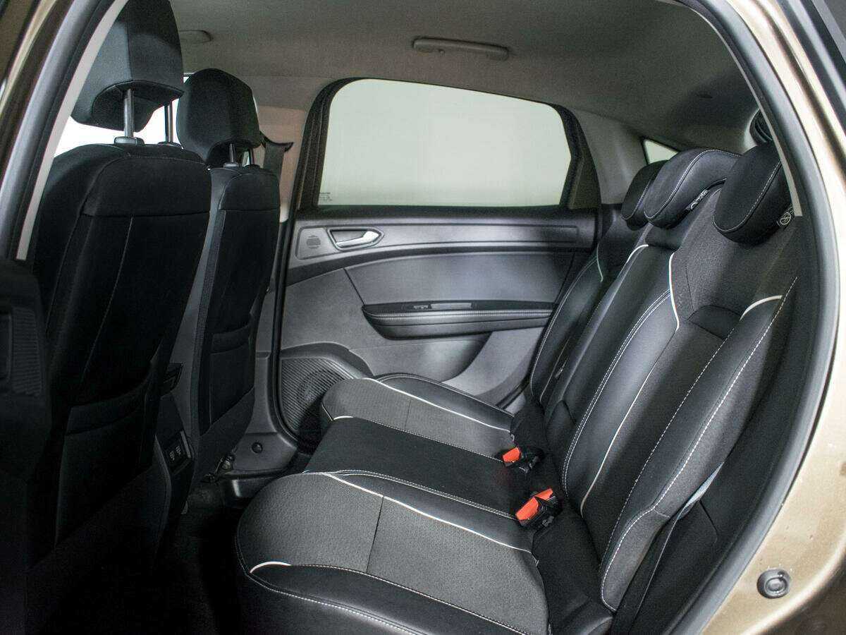 Б/У Рено Аркана 2019 года. Фото: #9