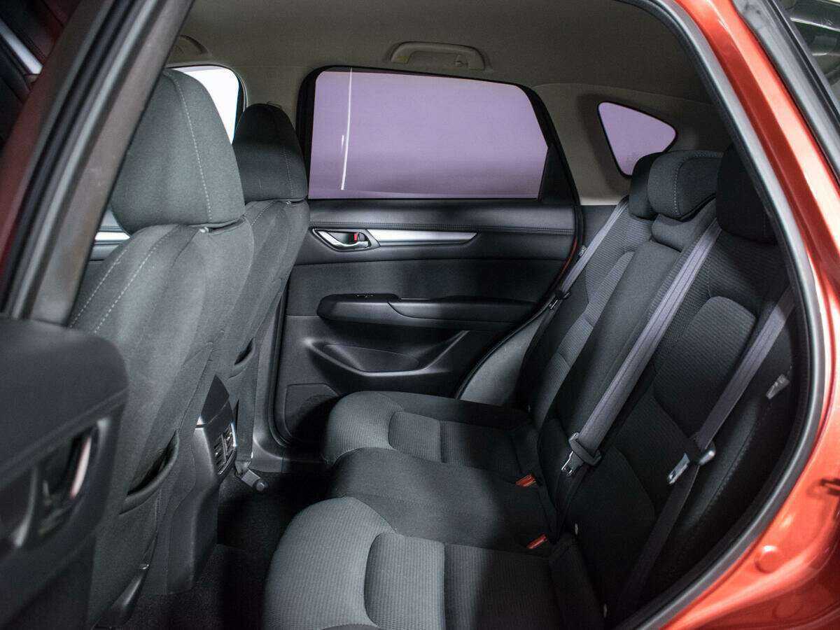 Б/У Мазда Ц-Икс-5 2018 года. Фото: #9