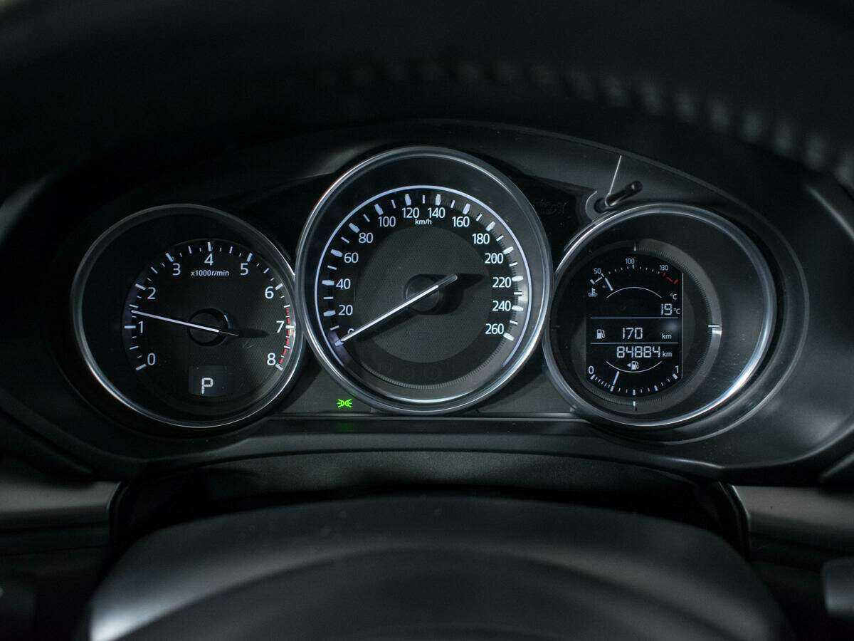 Б/У Мазда Ц-Икс-5 2018 года. Фото: #10