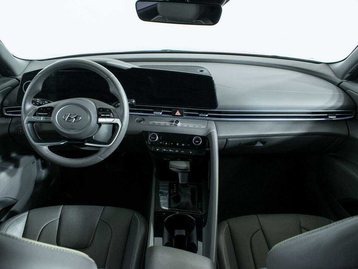 Б/У Хендай Елантра 2021 года. Фото: #11