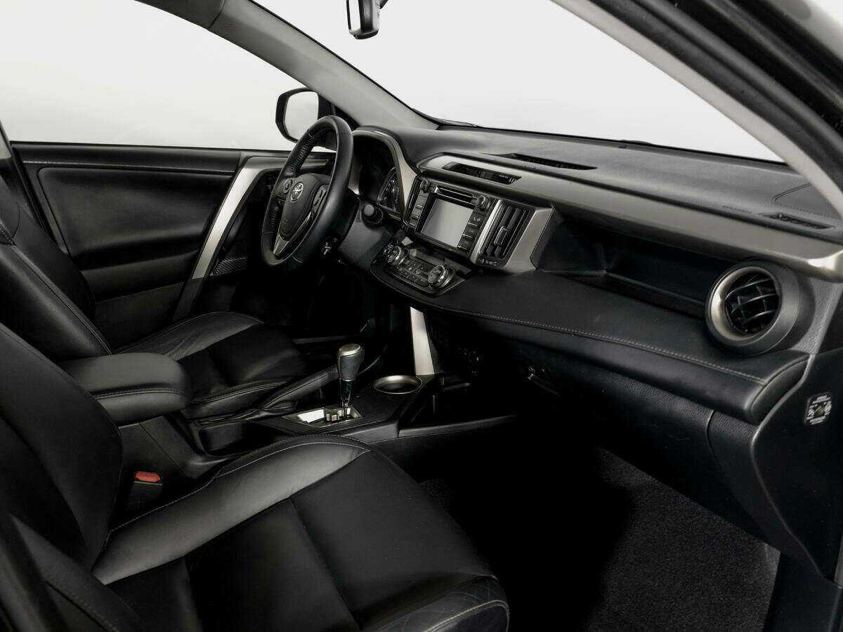 Б/У Тойота Рав4 2014 года. Фото: #8