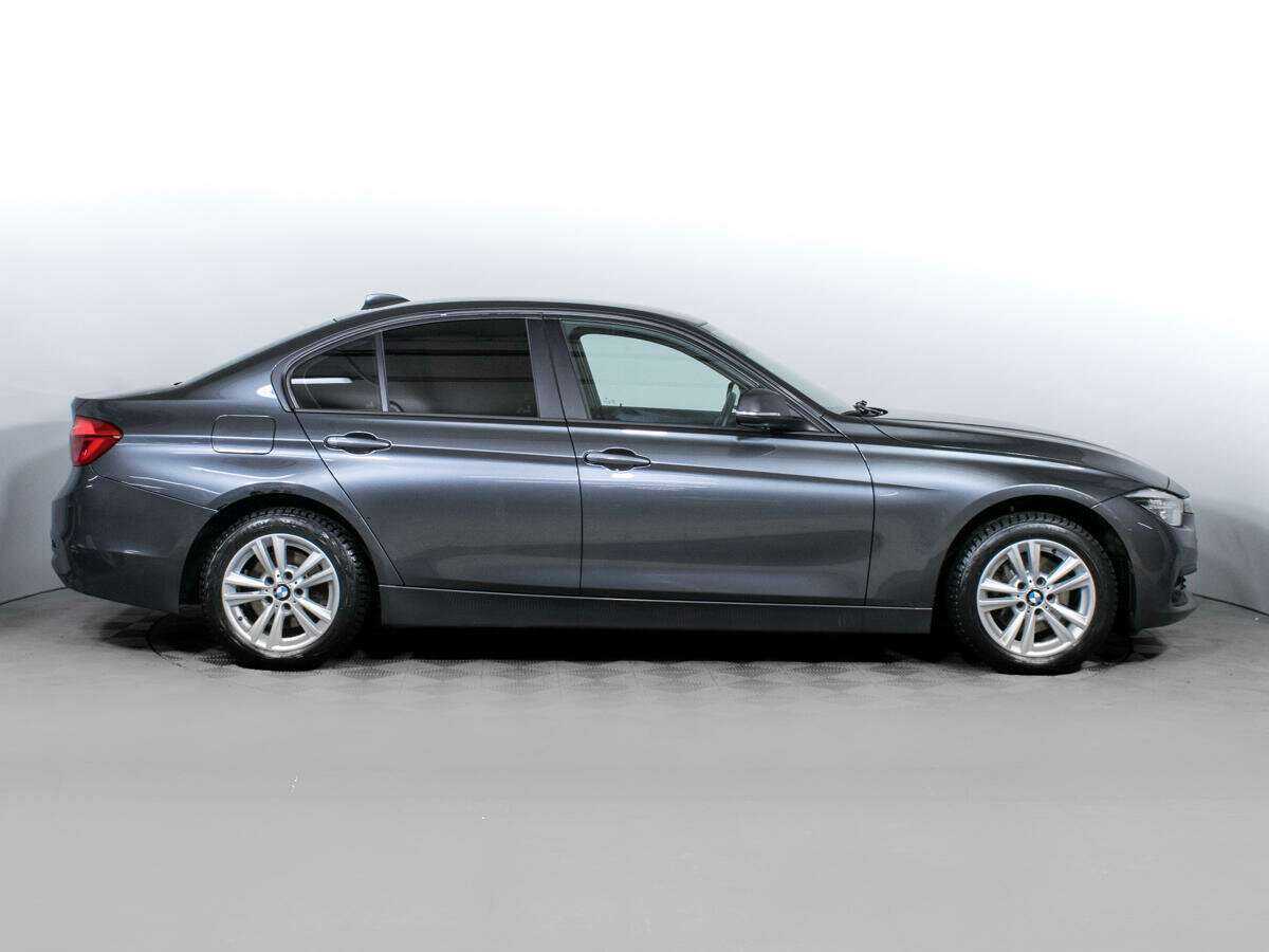 BMW 3 серии 2017 года с пробегом. Фото: #3