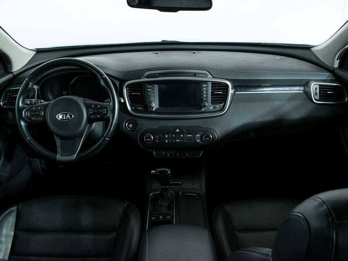 Б/У Киа Соренто 2017 года. Фото: #11