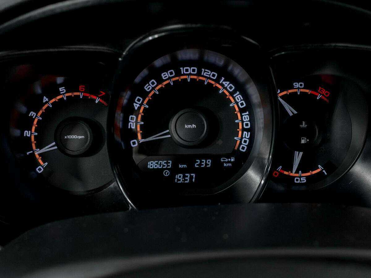 Б/У Лада (ВАЗ) Веста 2019 года. Фото: #10