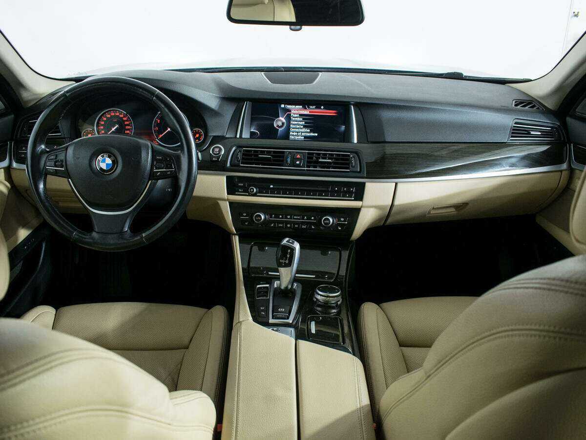 BMW 5 серии 2016 года с пробегом. Фото: #11