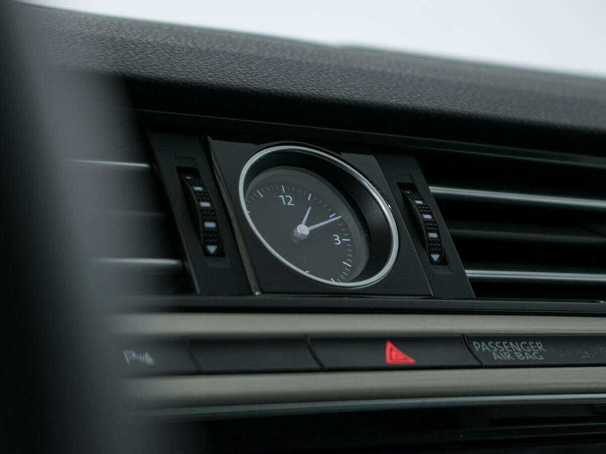 Б/У Фольксваген Пассат 2017 года. Фото: #14