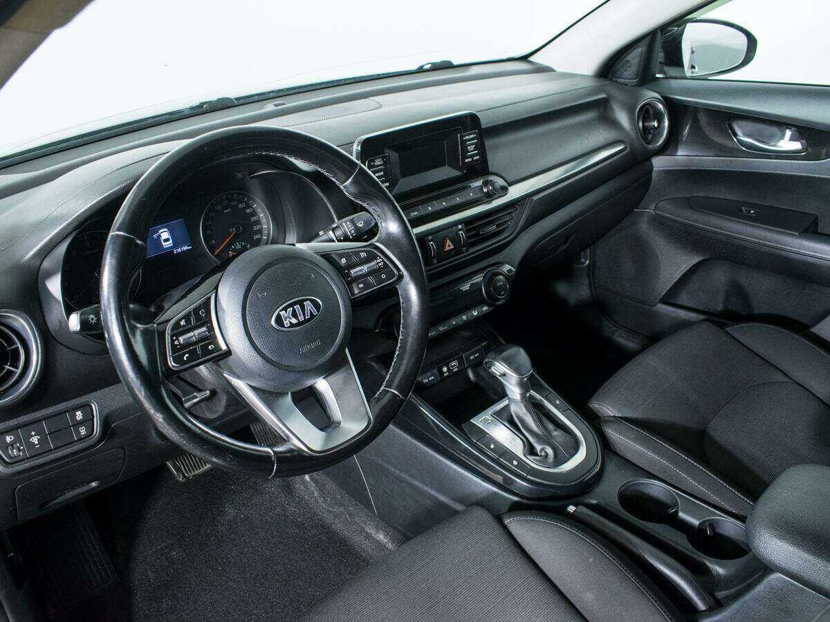 Б/У Киа Церато 2018 года. Фото: #10