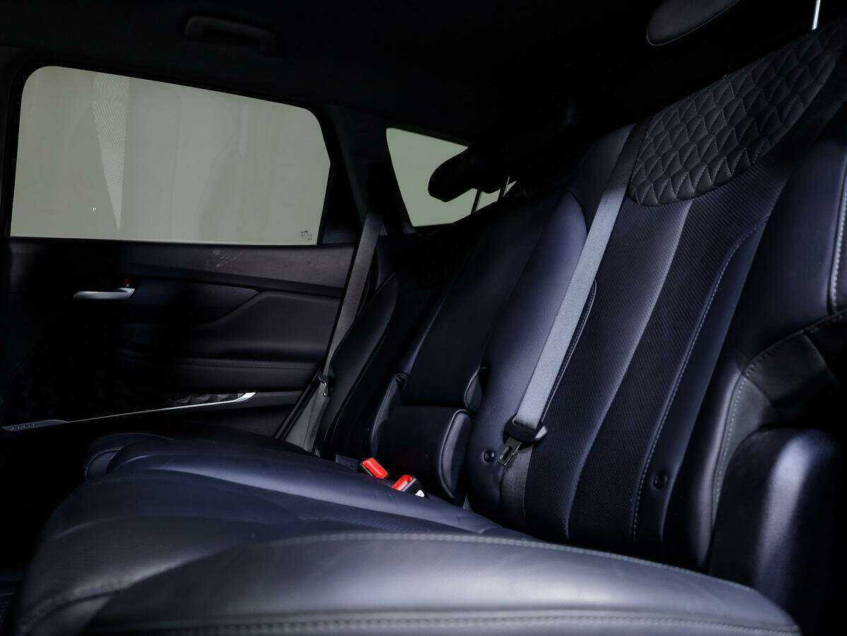 Hyundai Santa Fe 2020 года с пробегом. Фото: #11