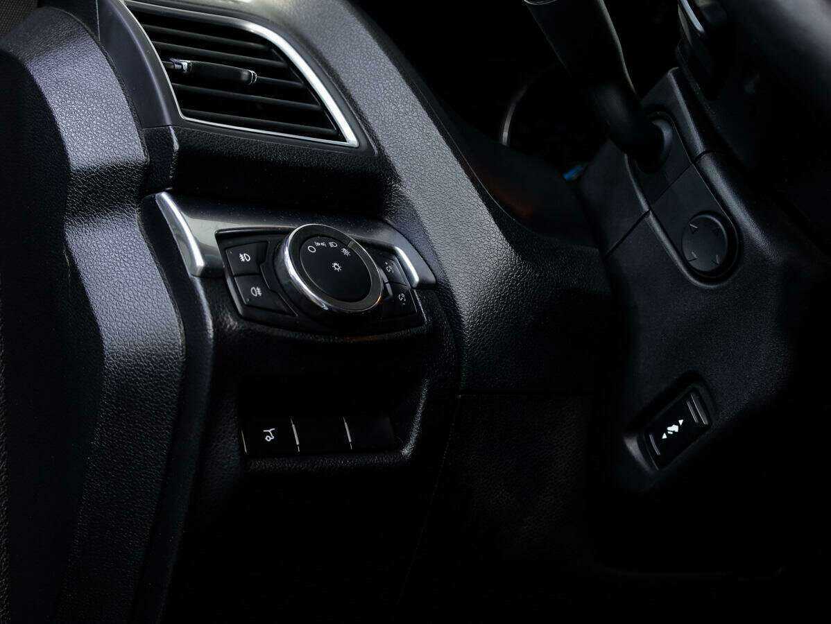 Ford Explorer 2015 года с пробегом. Фото: #20