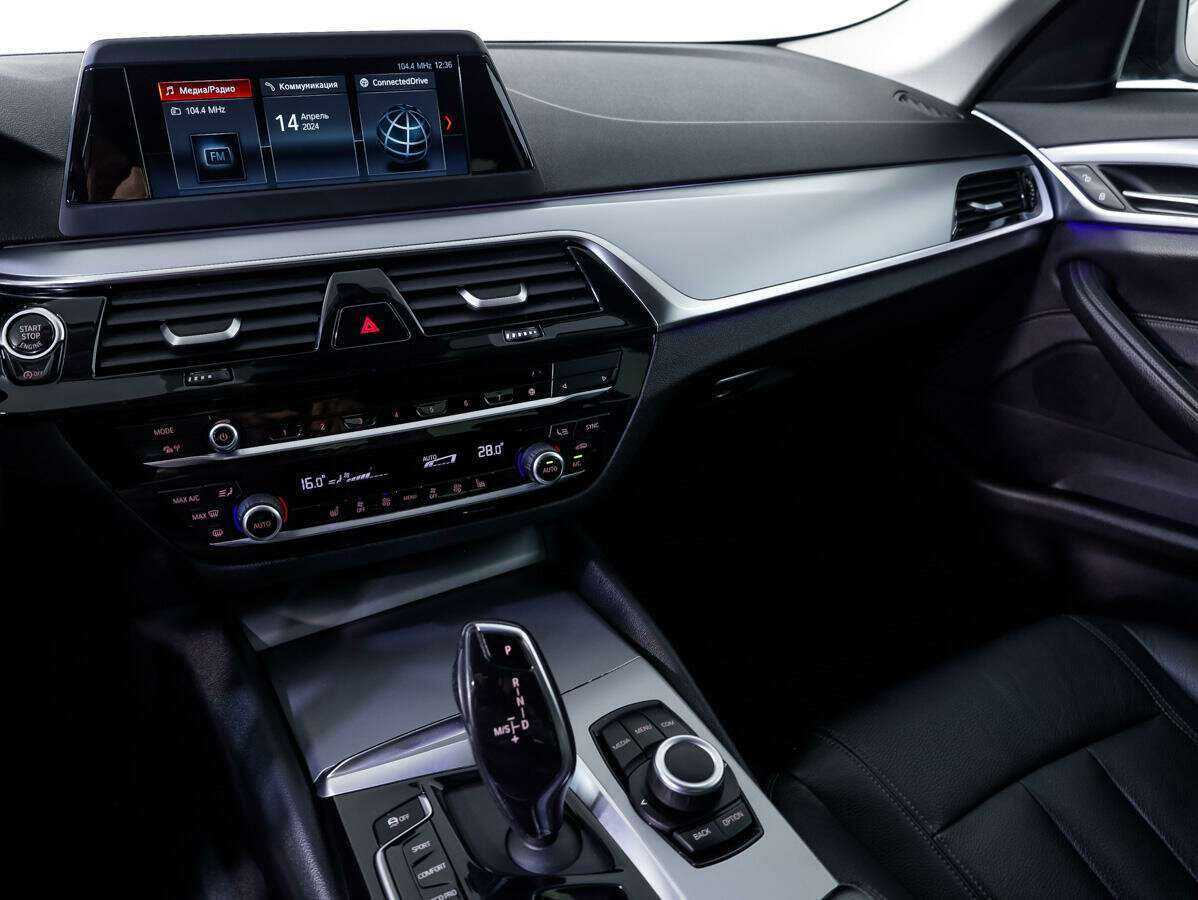 BMW 5 серии 2018 года с пробегом. Фото: #13