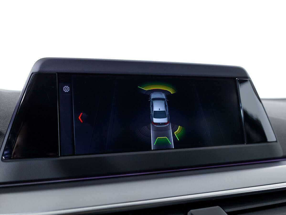 BMW 5 серии 2018 года с пробегом. Фото: #14