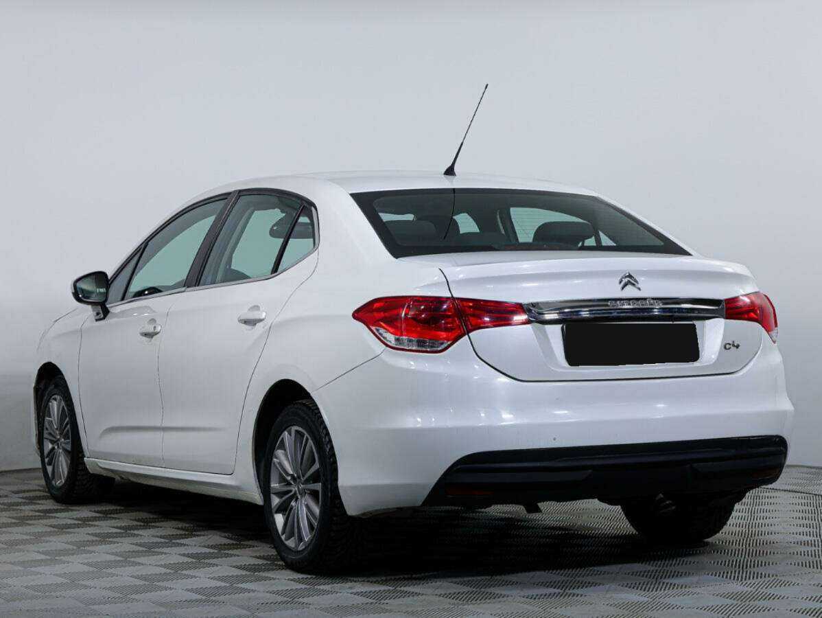 Б/У Ситроен Ц4 2013 года. Фото: #5