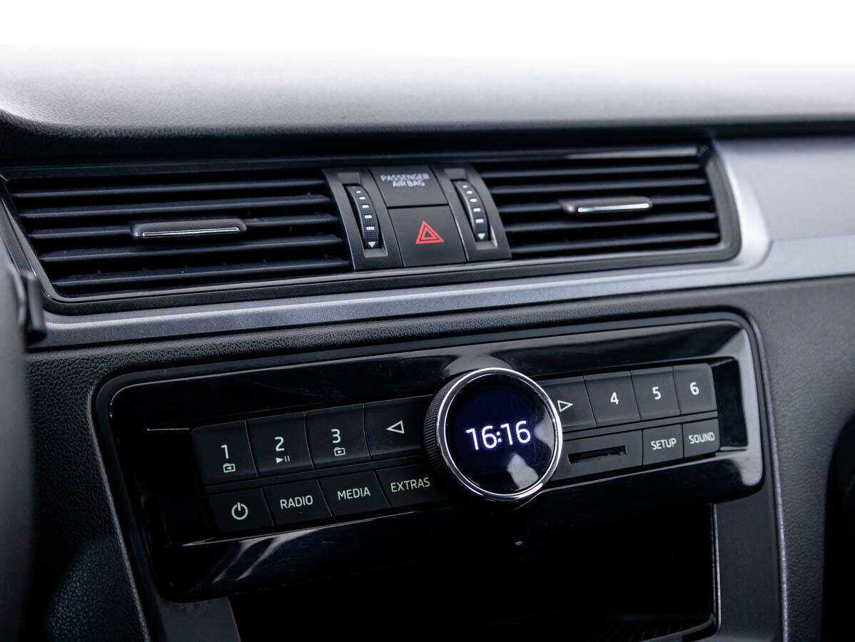 Skoda Rapid 2017 года с пробегом. Фото: #16