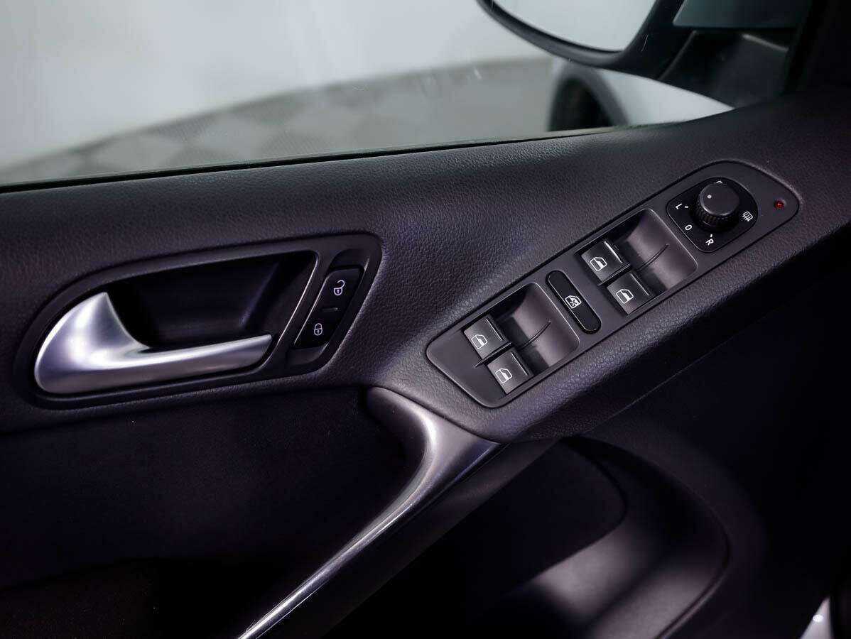 Volkswagen Tiguan 2012 года с пробегом. Фото: #11