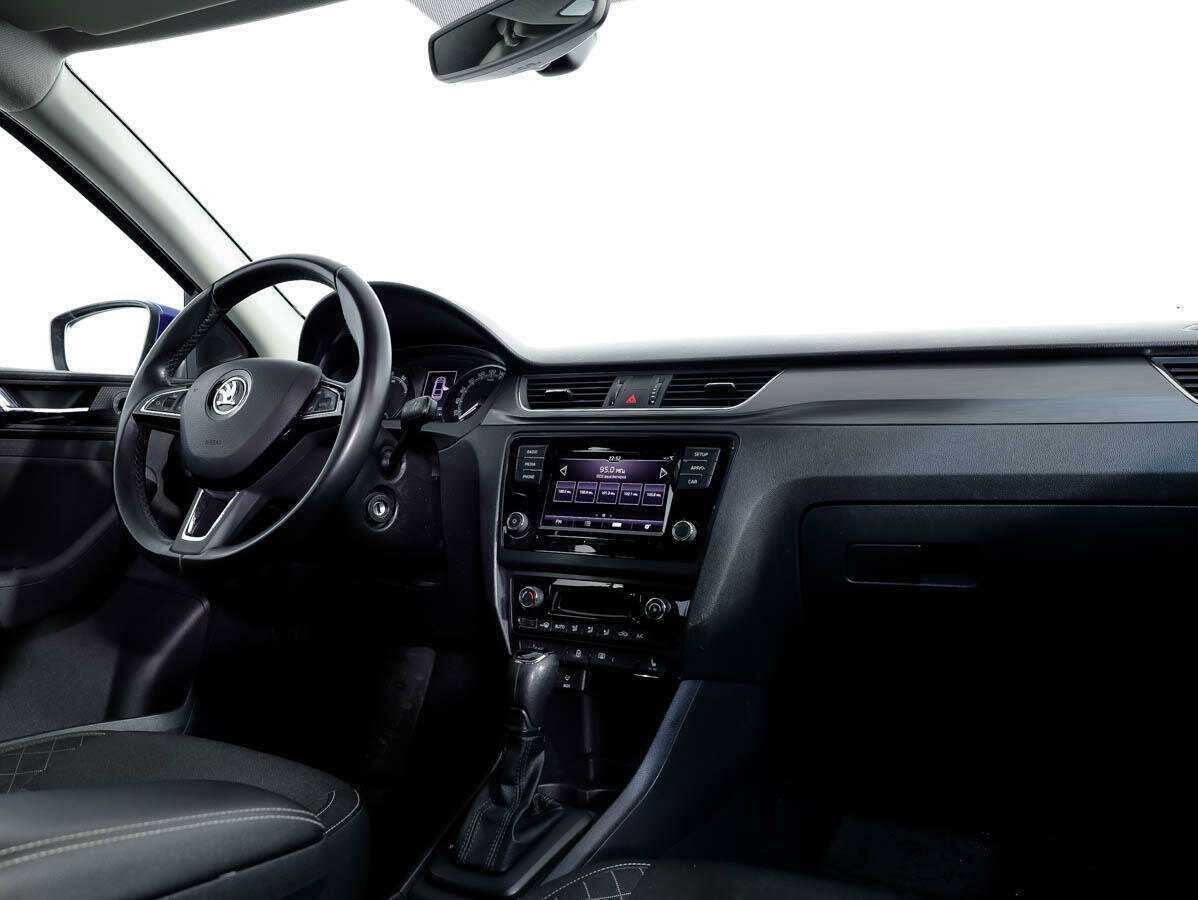 Б/У Шкода Рапид 2017 года. Фото: #8