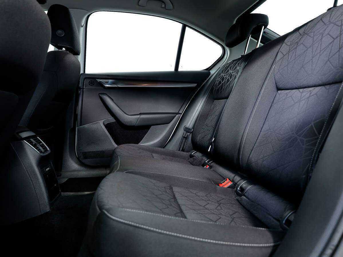 Skoda Octavia 2018 года с пробегом. Фото: #14