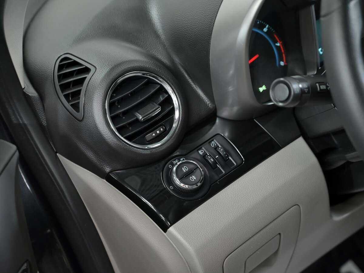 Б/У Шевроле Орландо 2012 года. Фото: #10