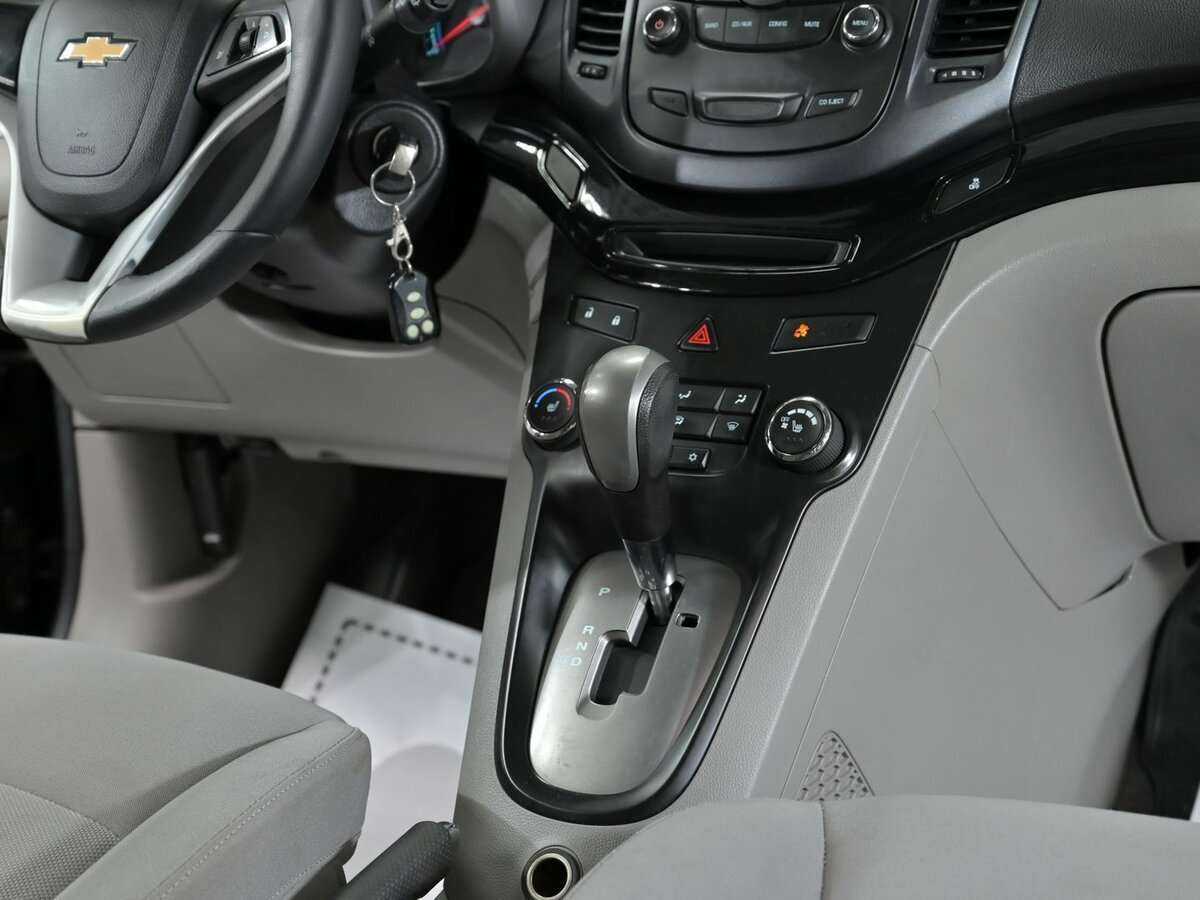 Б/У Шевроле Орландо 2012 года. Фото: #13