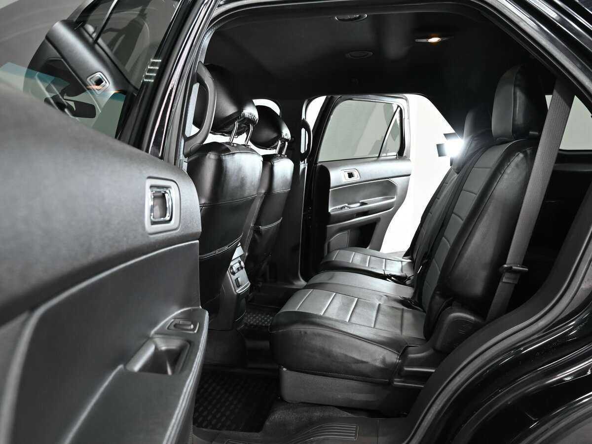 Ford Explorer 2014 года с пробегом. Фото: #5