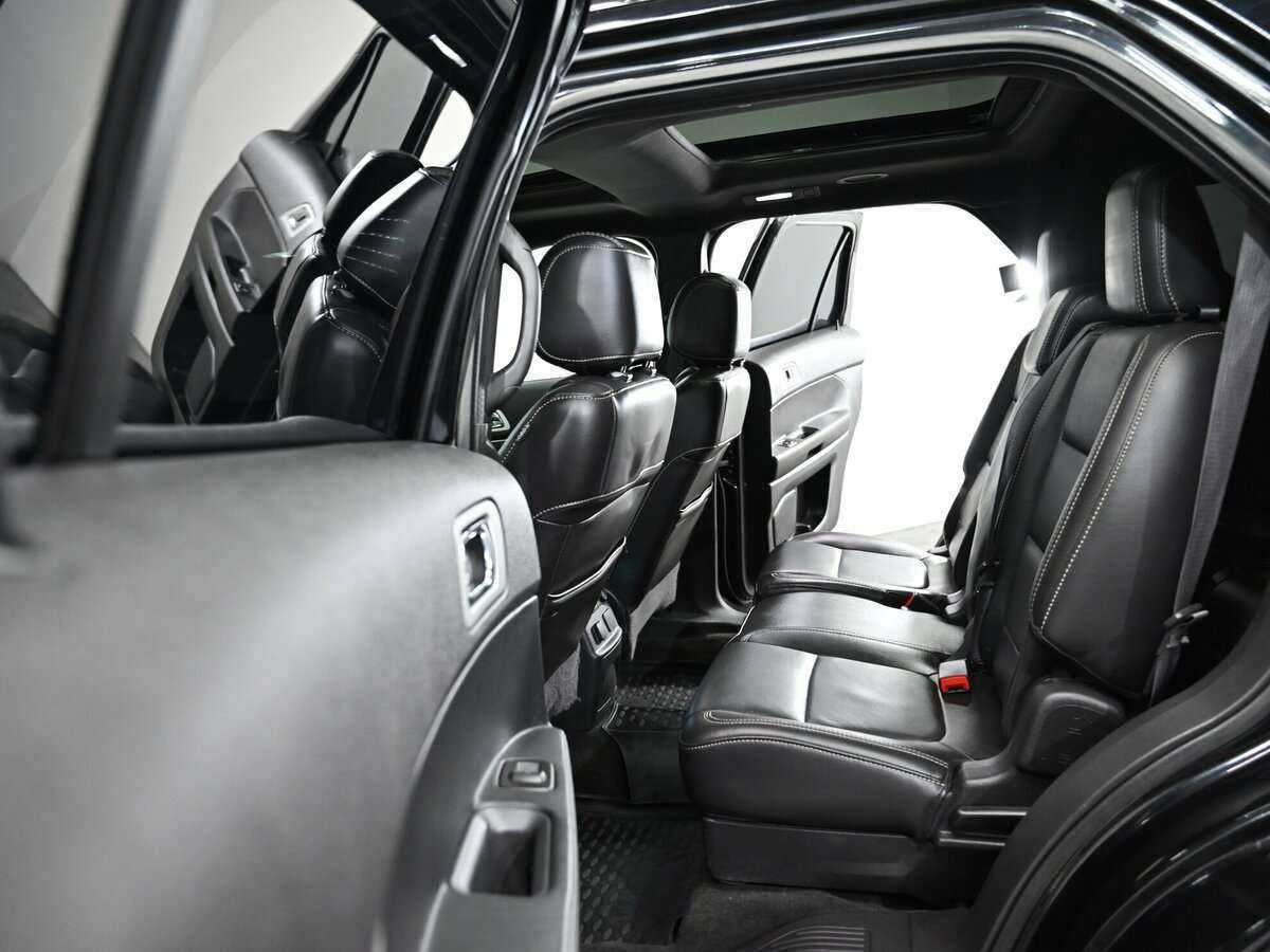 Ford Explorer 2015 года с пробегом. Фото: #15