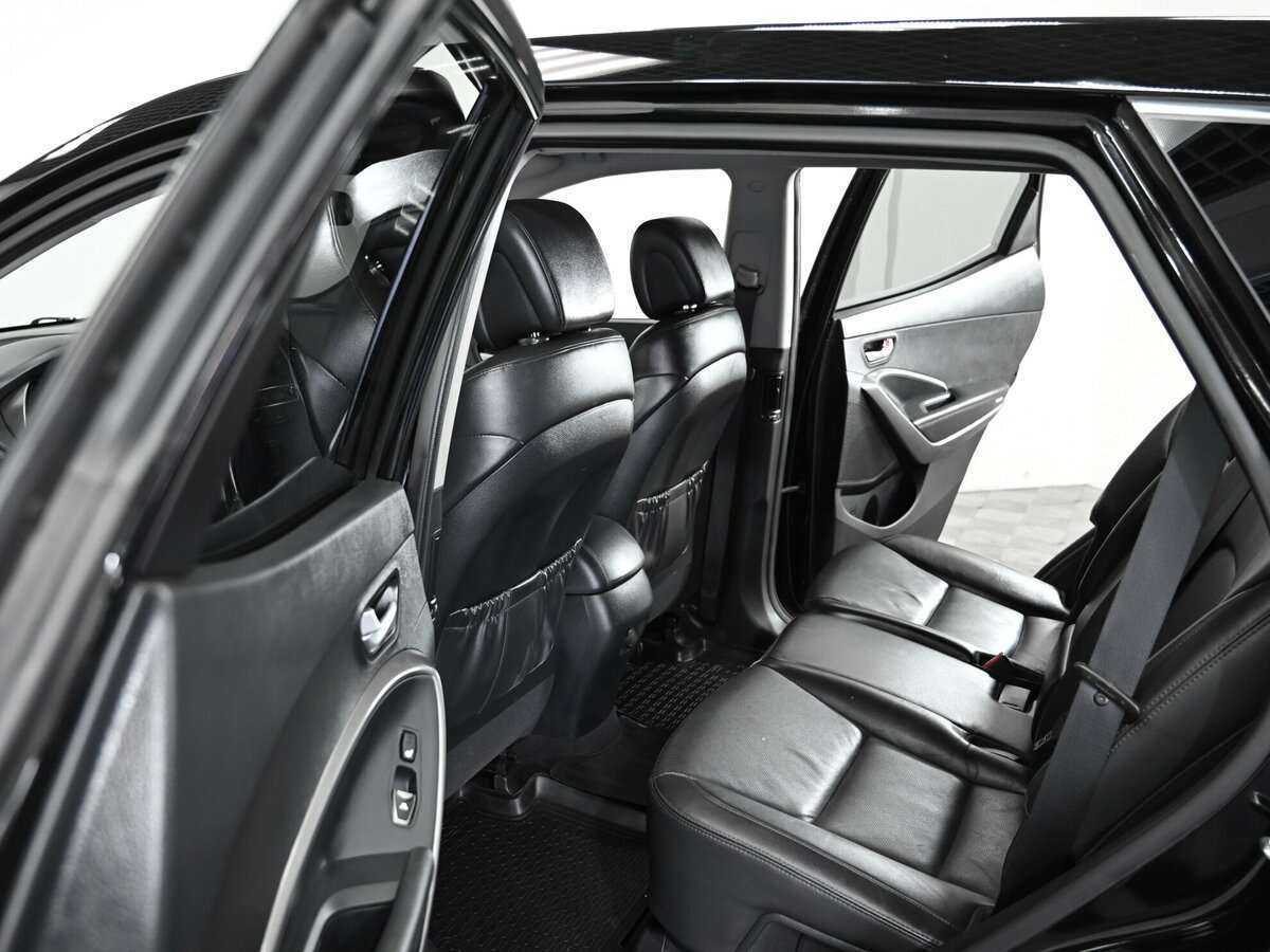 Б/У Хендай Санта Фе 2016 года. Фото: #10