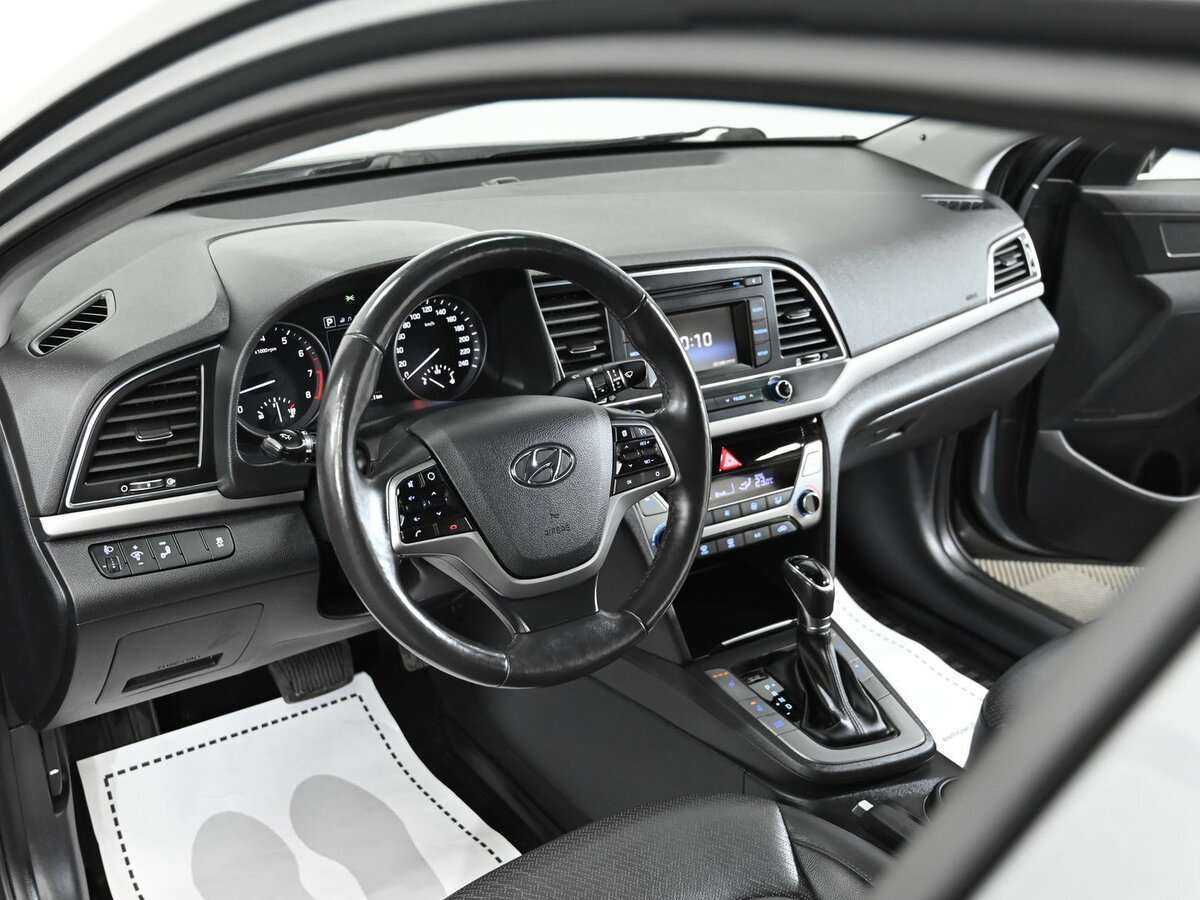 Б/У Хендай Елантра 2018 года. Фото: #7