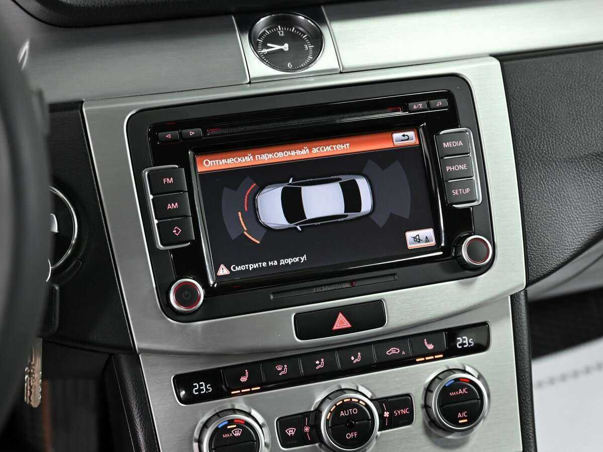 Б/У Фольксваген Пассат 2013 года. Фото: #8