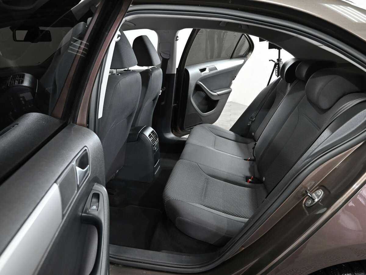 Б/У Фольксваген Джетта 2013 года. Фото: #5