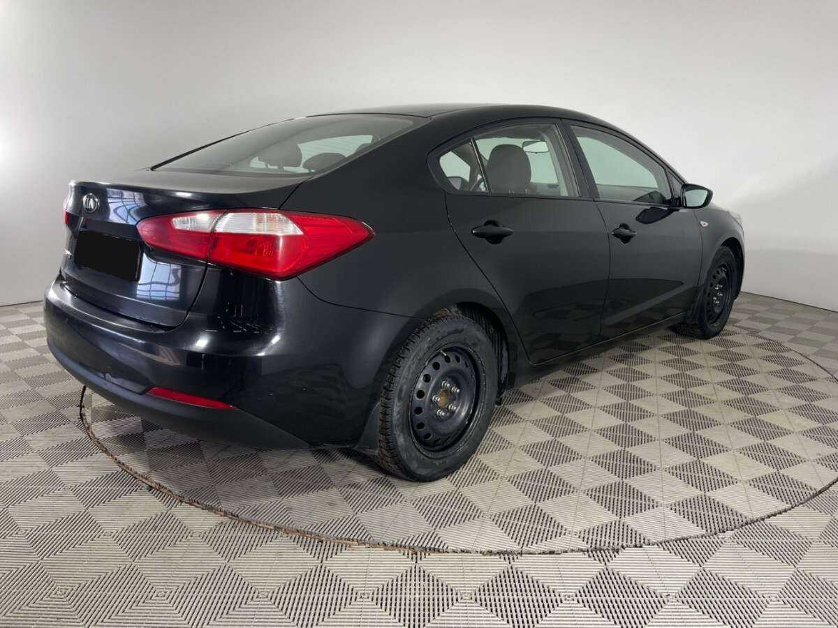 Б/У Киа Церато 2015 года. Фото: #3