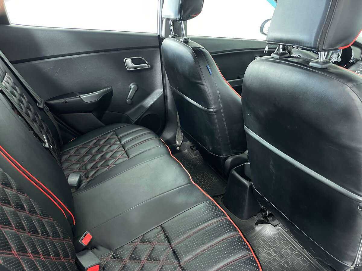 Б/У Киа Рио 2015 года. Фото: #23