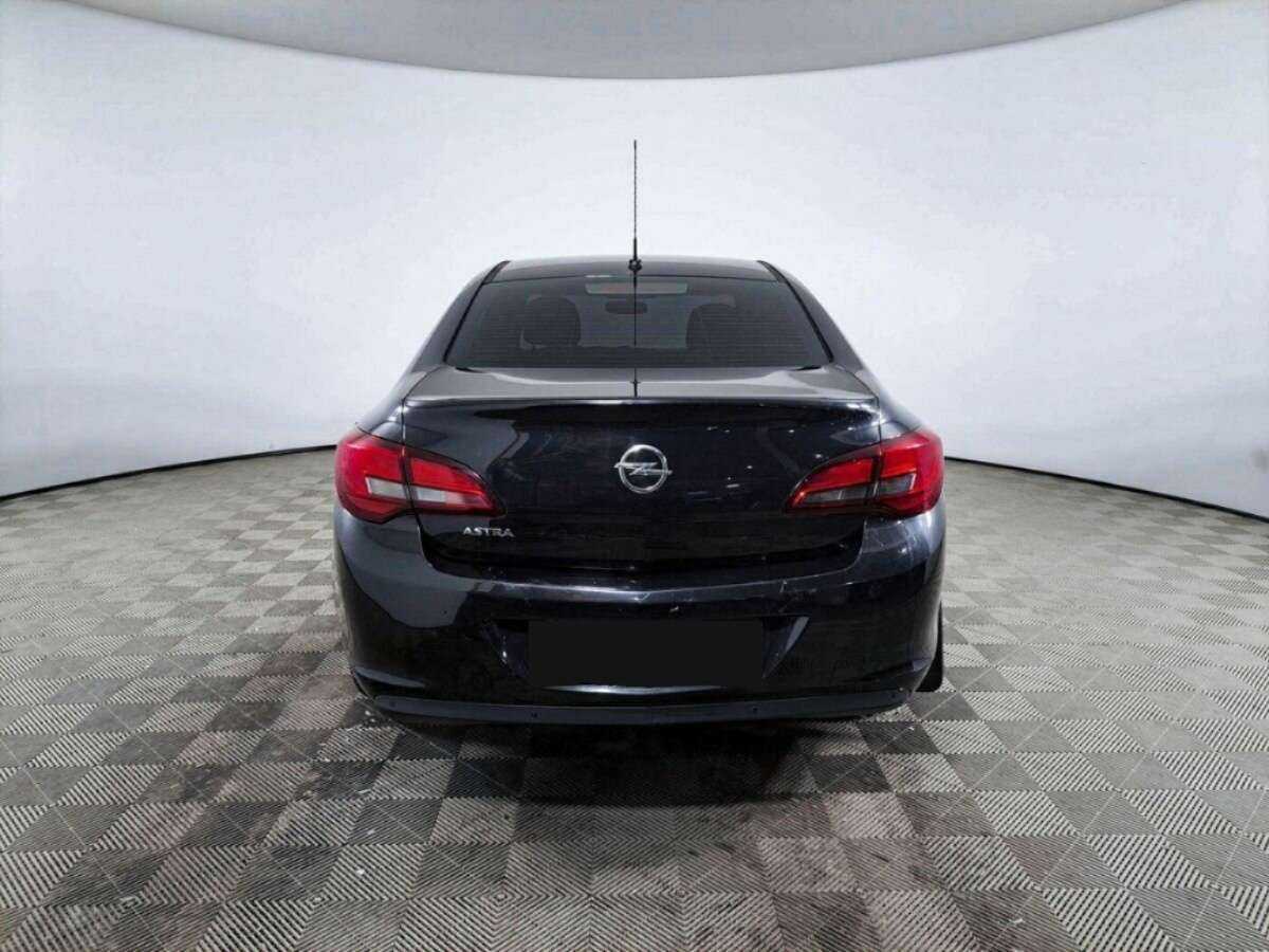 Б/У Опель Астра 2014 года. Фото: #5