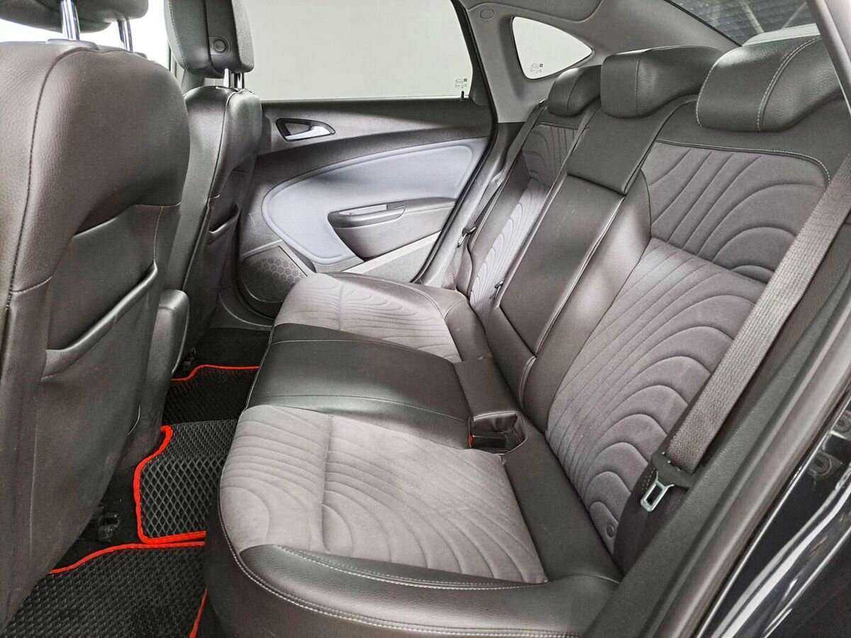 Б/У Опель Астра 2014 года. Фото: #9