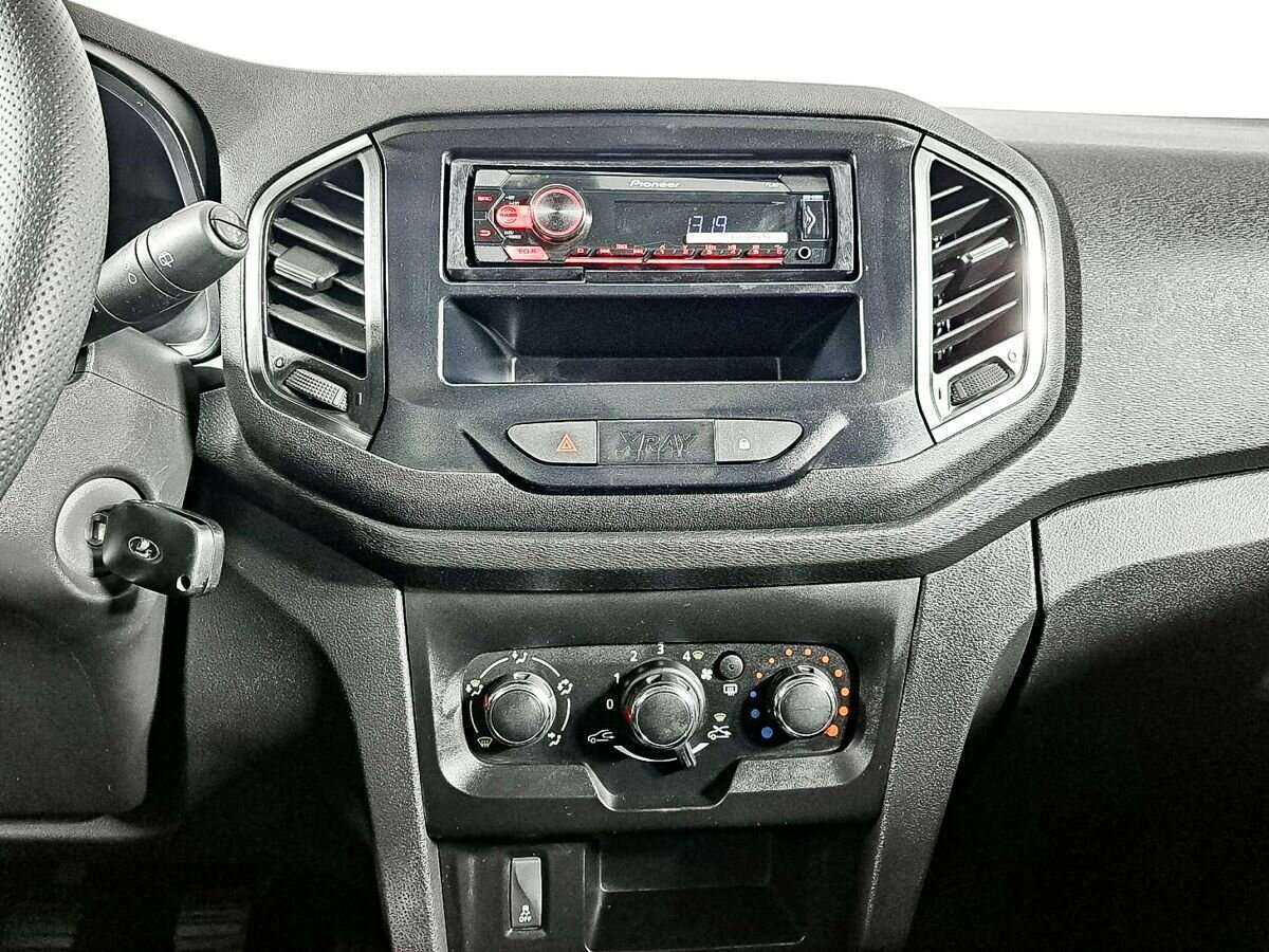 Б/У Лада (ВАЗ) ИКСРЭЙ 2021 года. Фото: #14