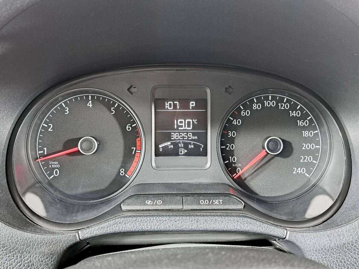 Б/У Фольксваген Поло 2018 года. Фото: #7