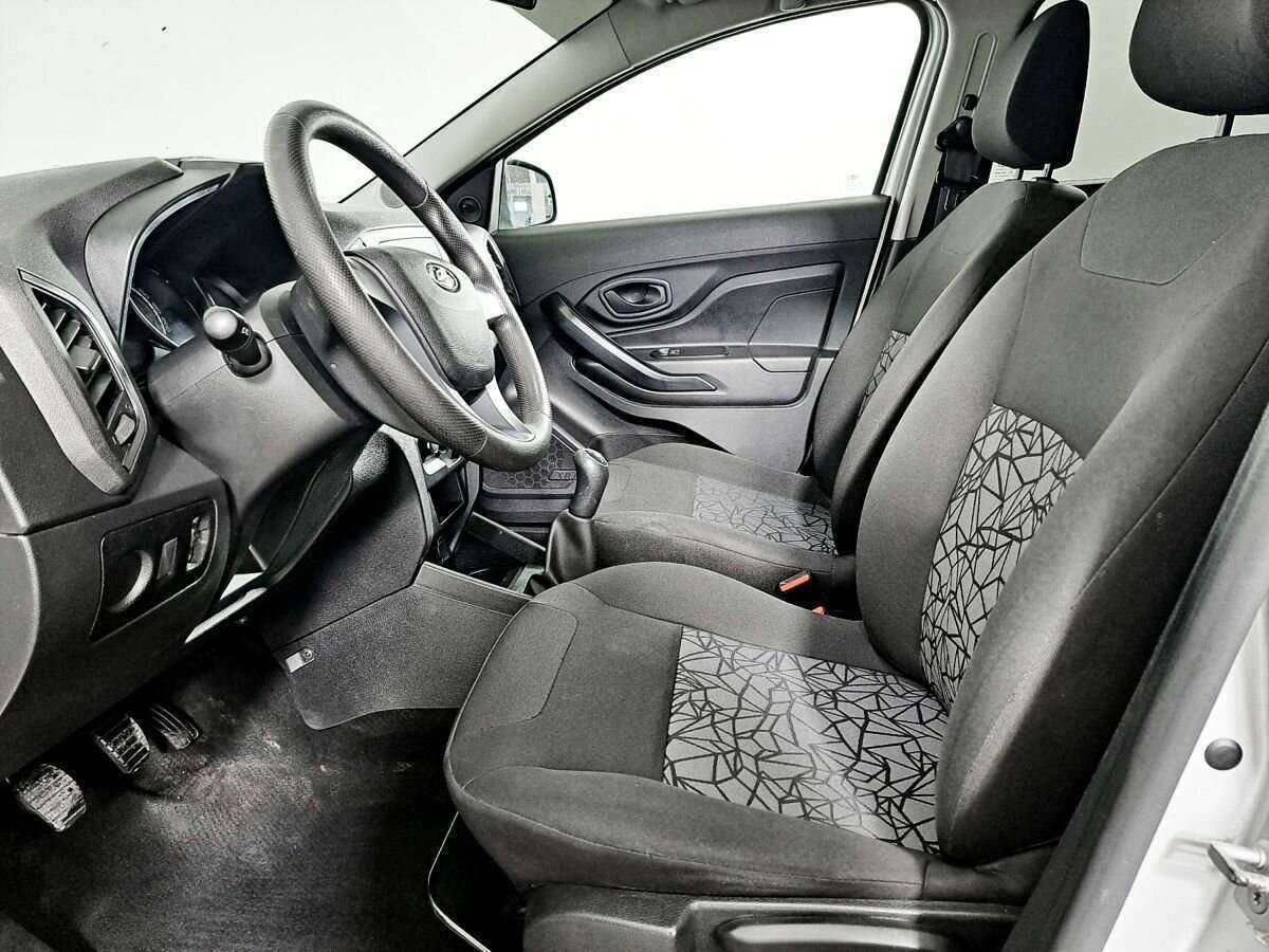 Б/У Лада (ВАЗ) ИКСРЭЙ 2018 года. Фото: #11