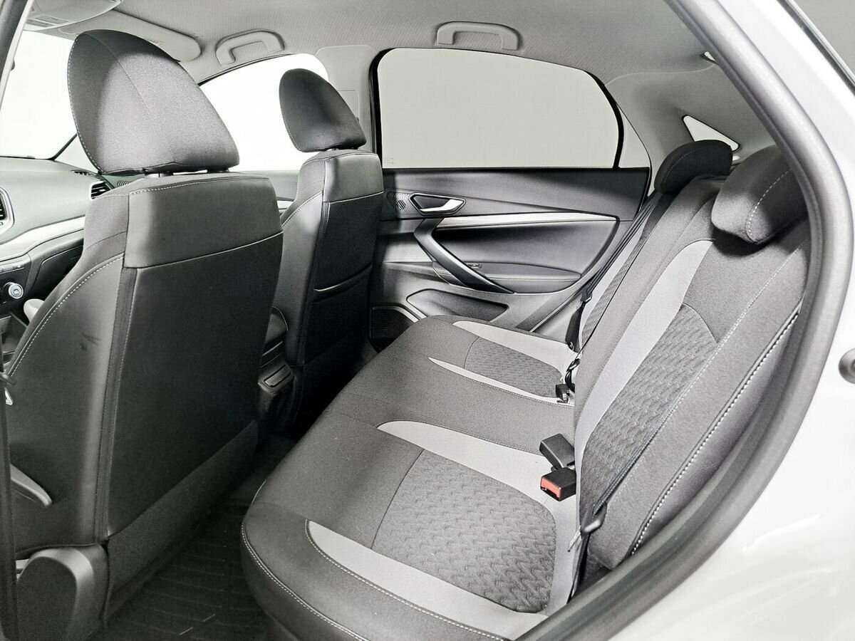 Б/У Лада (ВАЗ) Веста 2023 года. Фото: #7