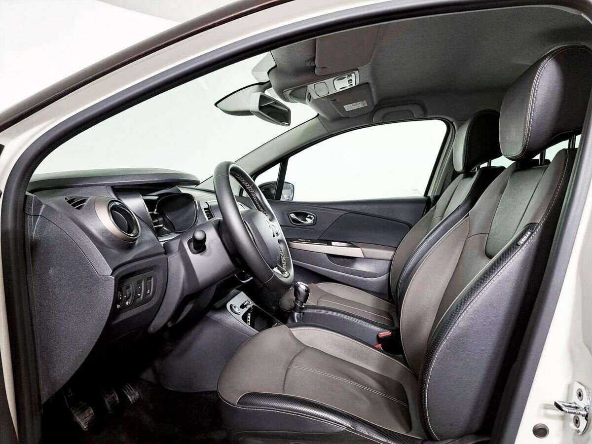 Б/У Рено Каптюр 2019 года. Фото: #13