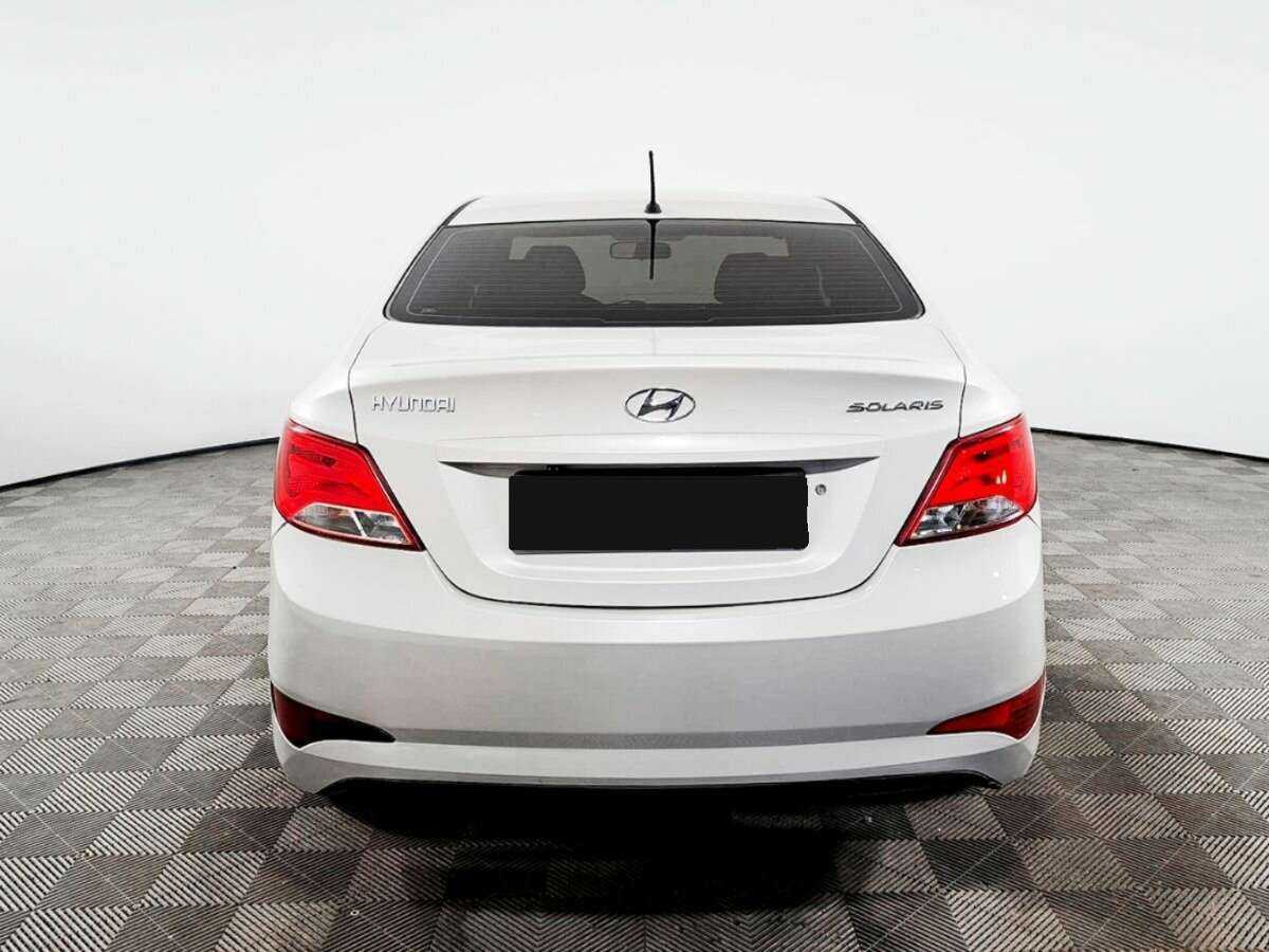 Б/У Хендай Солярис 2015 года. Фото: #4