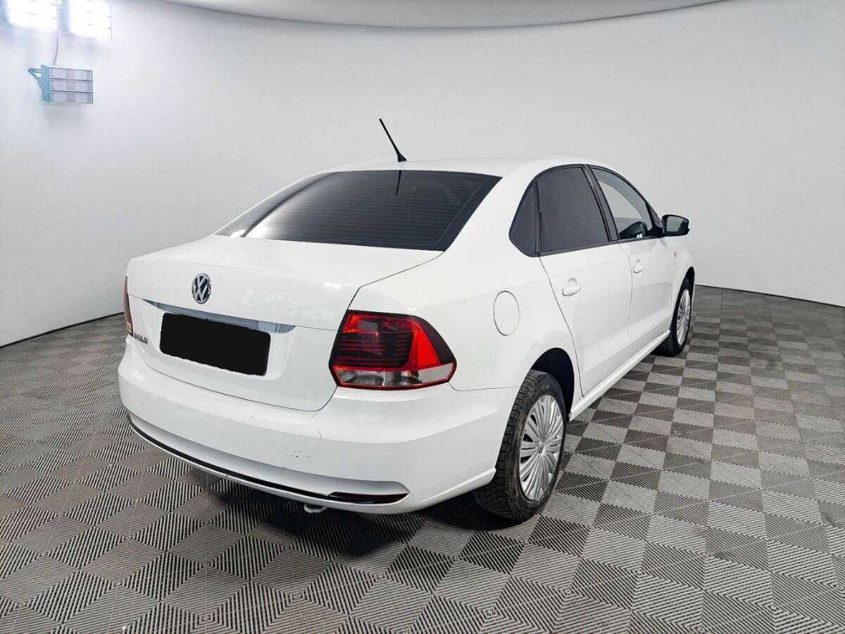 Б/У Фольксваген Поло 2016 года. Фото: #4