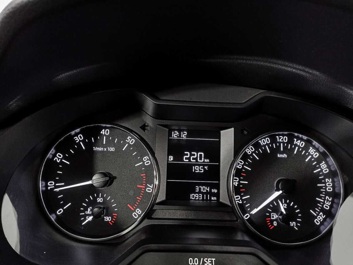 Б/У Шкода Октавия 2017 года. Фото: #8